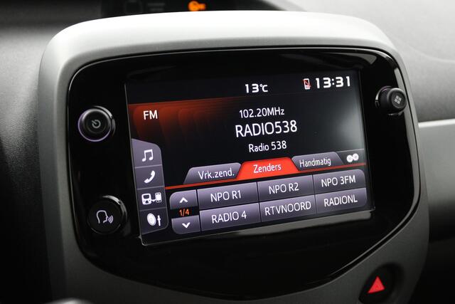 Toyota AYGO 1.0 VVT-i x-joy | Climate control | Parkeercamera | Apple carplay android auto |