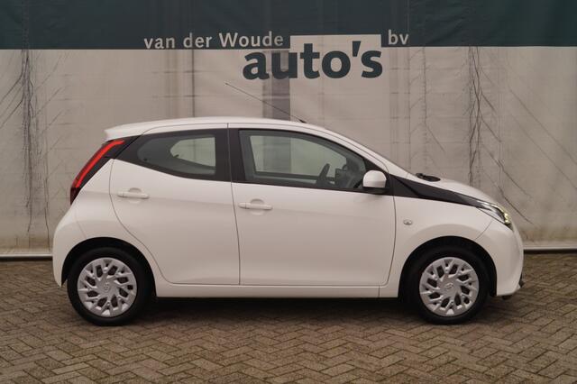 Toyota AYGO 1.0 VVT-i X-Play Automaat -AIRCO-LED-CAM-CARPLAY-