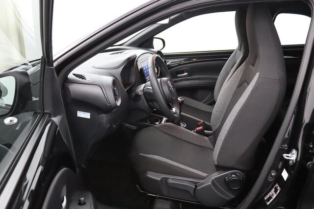 Toyota AYGO X 1.0 VVT-i MT Play | Adaptieve Cruise control | Airco | Toyota Safety Sense |