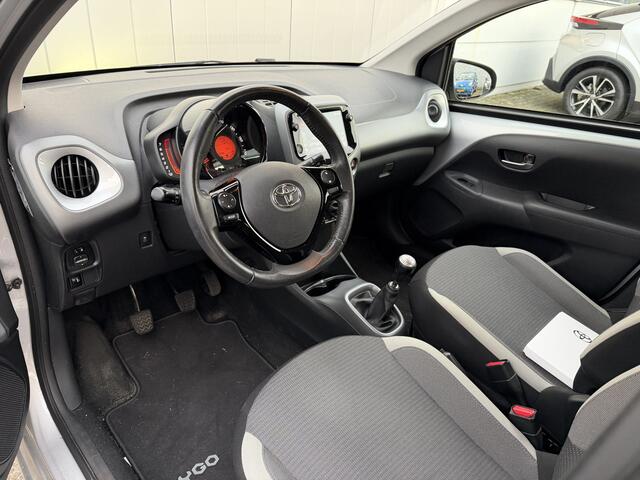 Toyota AYGO 1.0 VVT-i x-play Apple Carplay Camera