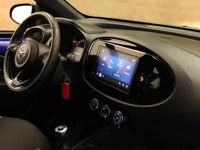 Toyota AYGO X 1.0 VVT-i MT Play - ORIGINEEL NEDERLANDSE AUTO - AFKOMSTIG VAN 1E EIGENAAR - CAMERA - AIRCO - BLUETOOTH - APPLE CARPLAY/ ANDROID AUTO - ADAPTIEVE CRUISE CONTROL - DAB AUDIO -