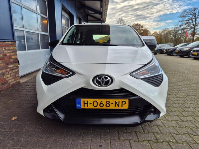Toyota AYGO 1.0 VVT-I X-FUN TREKHAAK, Bleutooth, ALL IN prijs!