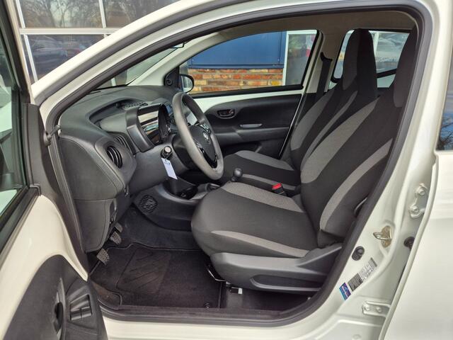 Toyota AYGO 1.0 VVT-I X-FUN TREKHAAK, Bleutooth, ALL IN prijs!