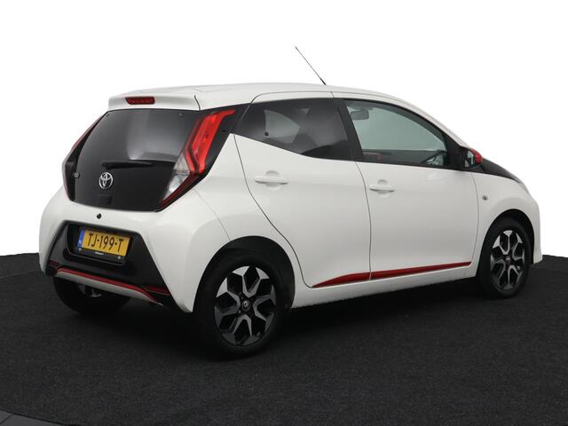 Toyota AYGO 1.0 VVT-i x-first | Automaat | Apple carplay Android auto | Navigatie |
