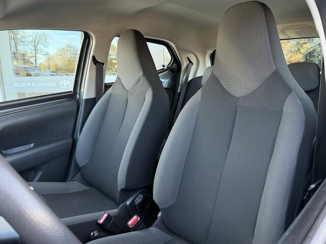Toyota AYGO 1.0 VVT-i x-fun | airco | metallic lak