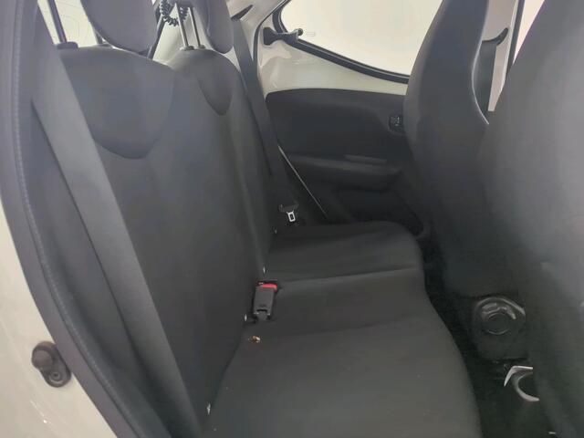 Toyota AYGO 1.0 VVT-i x-fun 1e Eigenaar | NL-Auto | Volledig Onderh | BTW | Bluetooth | Led | Start/Stop | Hill-Hold | Stuurbekrachtiging