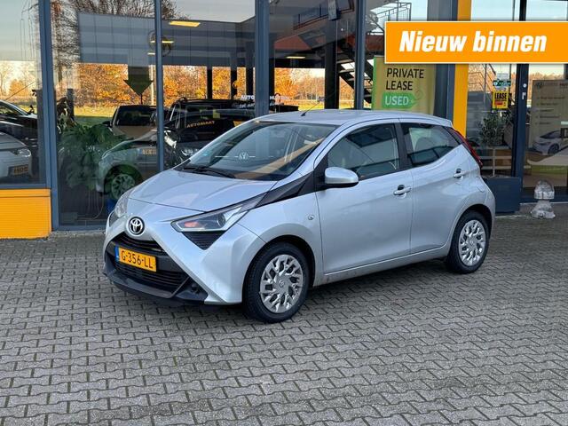 Toyota AYGO 1.0 VVT-i x-play limited - camera