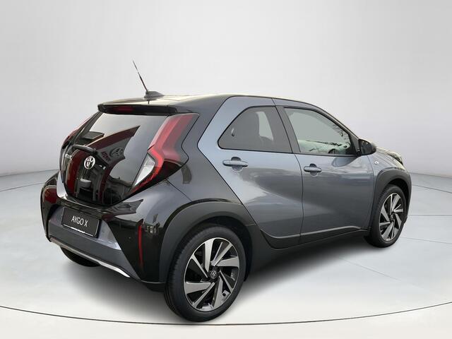 Toyota AYGO X 1.0 VVT-i MT Envy | Celestite Grey met zwart dak | Nieuw uit voorraad leverbaar |