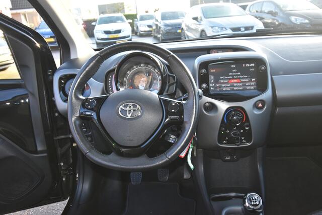 Toyota AYGO 1.0 VVT-i x-play , AIRCO , A UITRIJ CAM , NAVI VIA APP , EL VOOR ,