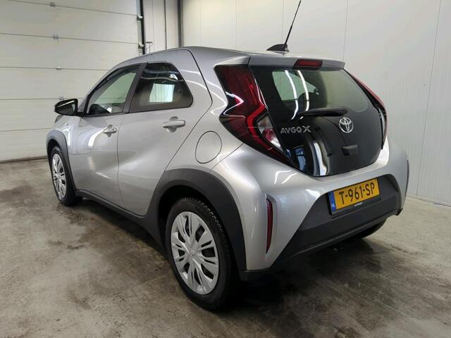 Toyota AYGO X 1.0 VVT-i MT Play Airco Navi Carplay PDC + Camera Achter Cruise Control