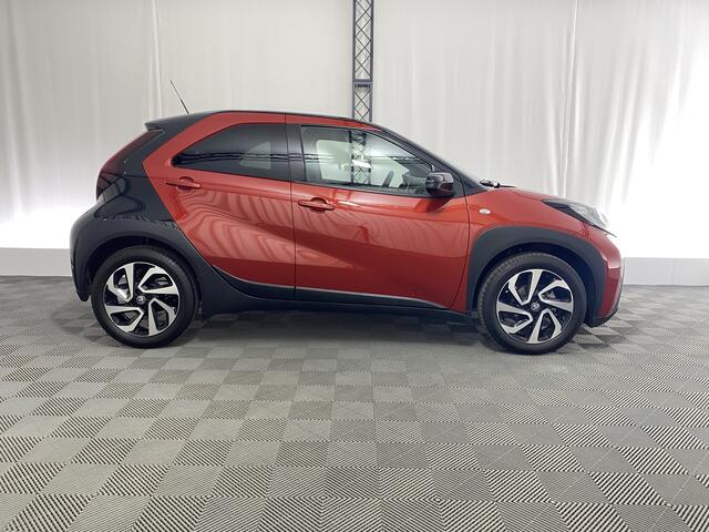 Toyota AYGO X 5-deurs 1.0 VVT-i S-CVT Pulse Automaat | Apple carplay | Camera | Voorstoelen verwarmd |