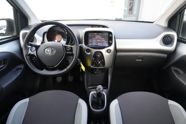 Toyota AYGO 1.0 VVT-i x-play Camera | NAP | Airco | Bluetooth