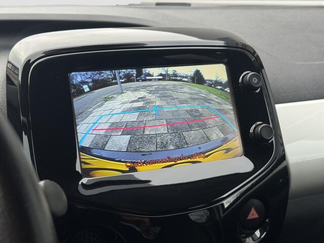 Toyota AYGO 1.0 VVT-i X-Joy | LMV | Climate | NL auto