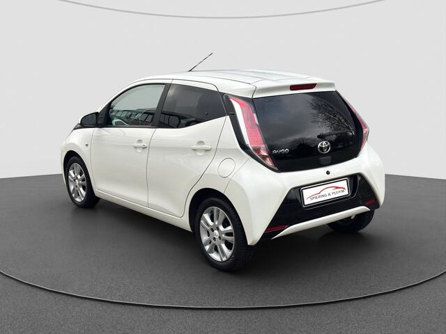 Toyota AYGO 1.0 VVT-i X-Joy | LMV | Climate | NL auto