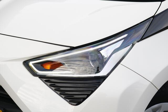 Toyota AYGO 1.0 VVT-i x-play | Automaat | Apple Carplay | Lage KM stand | Dealeronderhouden |