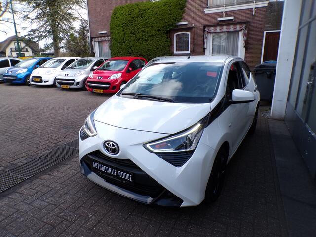Toyota AYGO 1.0 VVT-i x-joy AUTOMAAT,1 EIGENAAR,ZEER MOOI !!!
