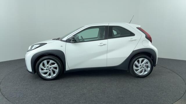 Toyota AYGO X 1.0 VVT-i MT Play | Stoelverwarming | Camera achter