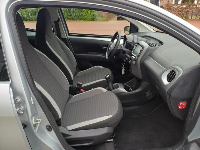 Toyota AYGO 1.0 VVT-i x-play