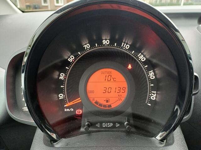 Toyota AYGO 1.0 VVT-i x-play