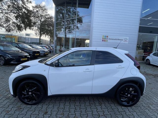 Toyota AYGO X 1.0 VVT-i S-CVT first Special