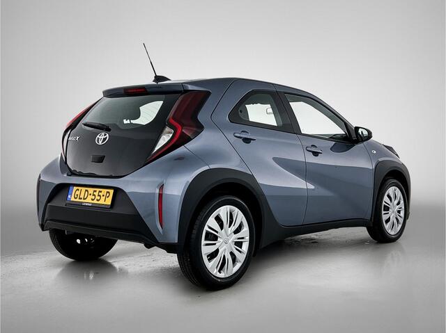 Toyota AYGO X 1.0 VVT-i S-CVT Play