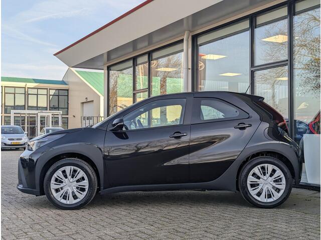 Toyota AYGO X Hybrid 115 play | Nieuwe model! | ACC | Camera | Climate control | Apple Carplay / Android Auto