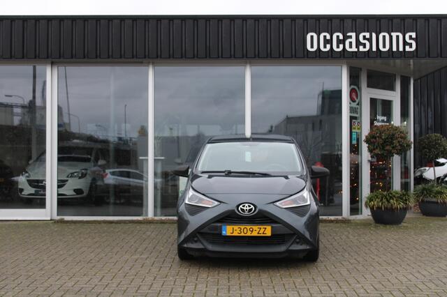 Toyota AYGO 1.0 VVT-i x-fun