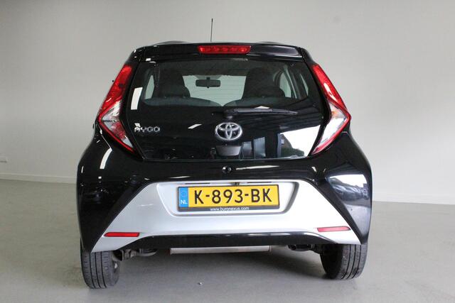 Toyota AYGO 1.0 VVT-i x-play | LIMIT-CRUISE | CAMERA | ELEK-RAMEN | AIRCO | CARPLAY | CPV | NL-AUTO+NAP! |
