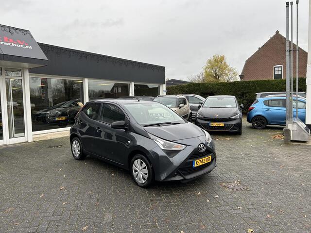 Toyota AYGO 1.0 VVT-i x-fun