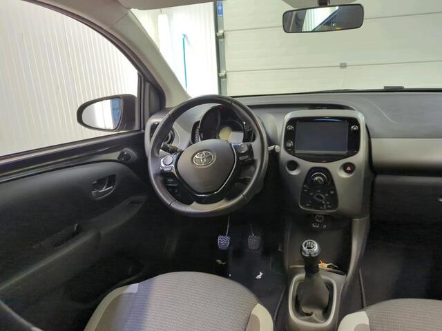 Toyota AYGO 1.0 VVT-i x-play |Carplay|Camera|Airco|Led!