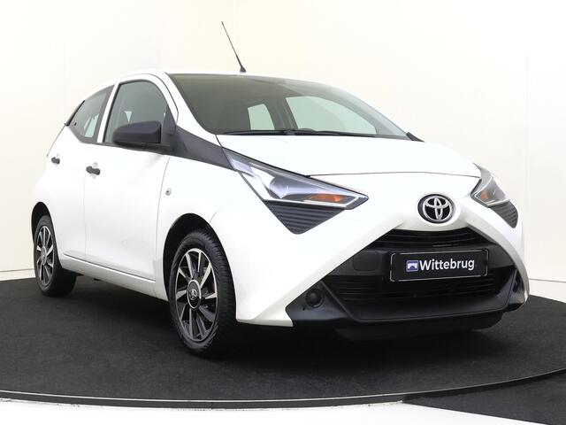 Toyota AYGO 1.0 VVT-i x-fun