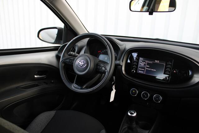 Toyota AYGO X 1.0 VVT-i MT Play | Incl. 12 maanden garantie | Adaptieve cruise control | Airco | Apple carplay/Android auto | DAB radio | Parkeercamera |
