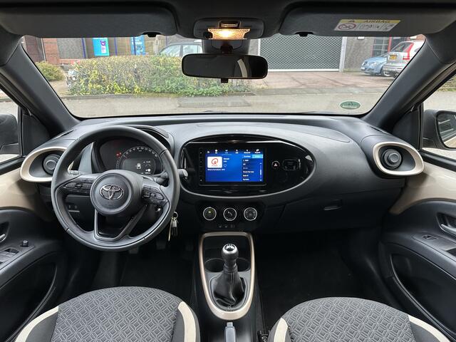 Toyota AYGO X 1.0 VVT-i MT Pulse All-in Prijs Airco/Camera/Stoelverwarming/Apple Carplay, Android Auto/Cruise/Two-tone Eurorepar