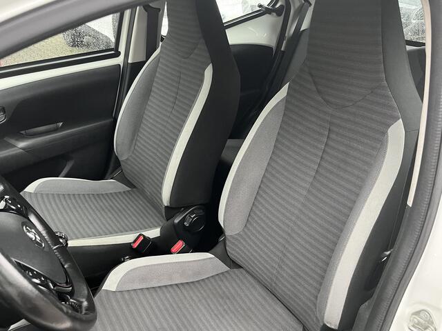 Toyota AYGO 1.0 VVT-i x-play Apple Carplay Android