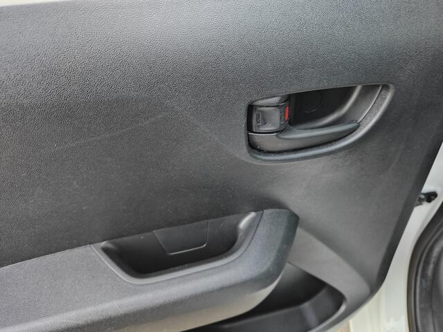 Toyota AYGO 1.0 VVT-i x-fun