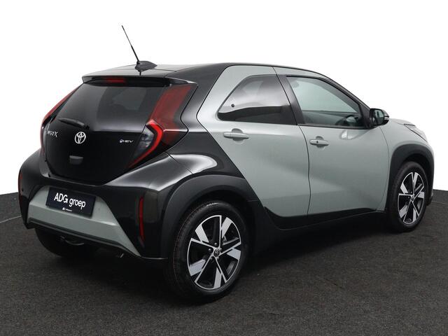 Toyota AYGO X Hybrid 115 pulse | Parkeersensoren Rondom | Keyless Entry | Automatische Airco | 17 Inch Lichtmetalen Velgen |