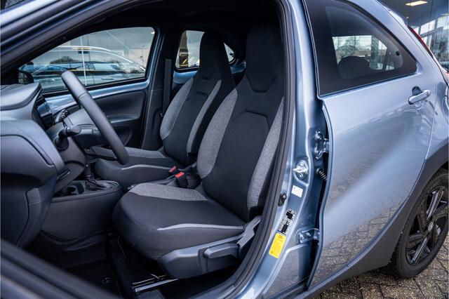 Toyota AYGO X 1.0 VVT-i S-CVT Play ** Two-tone ** Navigatie ** Camera