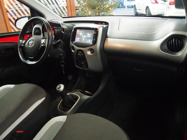 Toyota AYGO 1.0 VVT-i x-play Camera (APK:Nieuw) Incl.Garantie