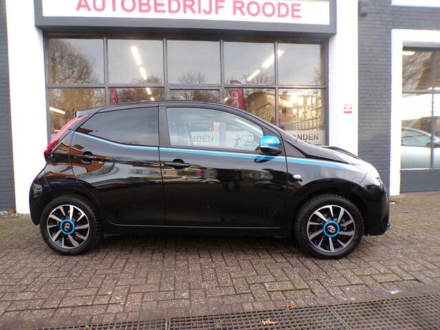 Toyota AYGO 1.0 VVT-i 5-Drs Bleu One UNIEK,LEDER ,CAMERA!