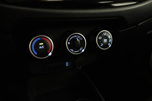 Toyota AYGO X 1.0 VVT-i MT Play | Apple Carplay/Android Auto | Achteruitrijcamera | Airco |
