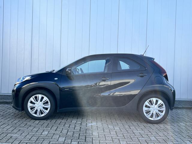 Toyota AYGO X 1.0 VVT-i MT play Eindejaars Deal Nieuw Dit jaar rijden