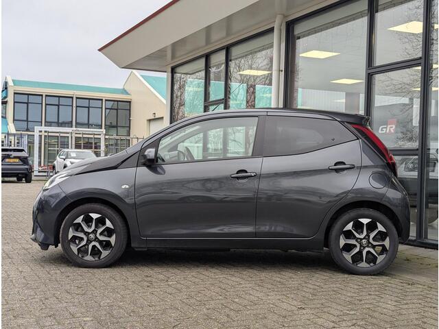 Toyota AYGO 1.0 VVT-i x-cite | 1e eigenaar | Dealer OH | Climate control | Camera | Apple Carplay / Android Auto