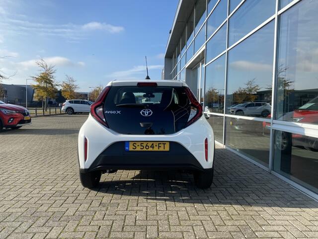Toyota AYGO X 1.0 VVT-i MT Play