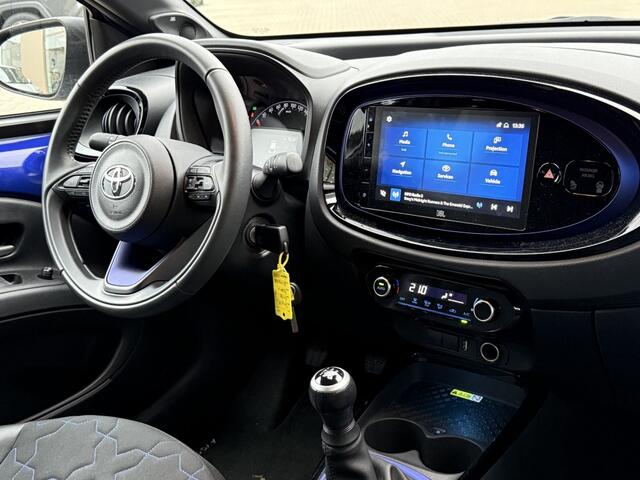 Toyota AYGO X 1.0 VVT-i MT Envy | JBL | Bi-Tone | Navi