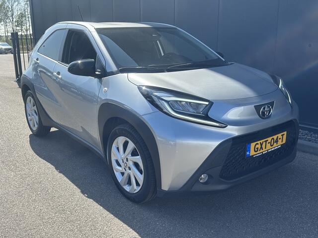 Toyota AYGO X 1.0 VVT-i First / Licht metalen velgen / Camera / CarPlay