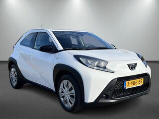toyota-aygo-x-1.0-vvt-i-play,-optio
