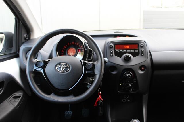 Toyota AYGO 1.0 VVT-i x-fun Airco / Bluetooth