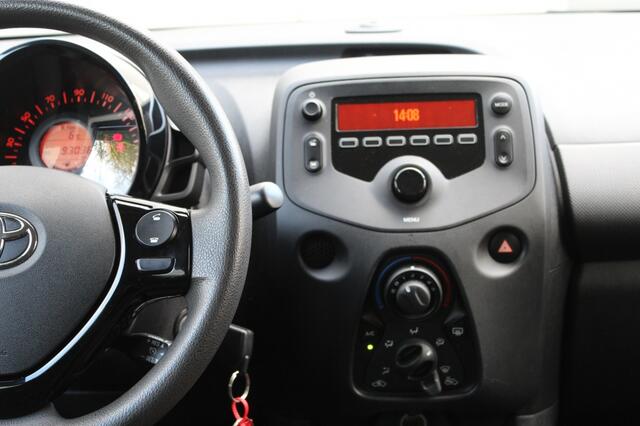 Toyota AYGO 1.0 VVT-i x-fun Airco / Bluetooth