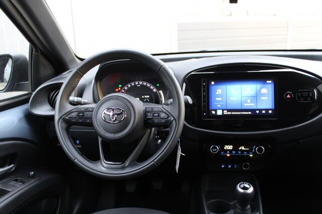 Toyota AYGO X 1.0 VVT-i MT First