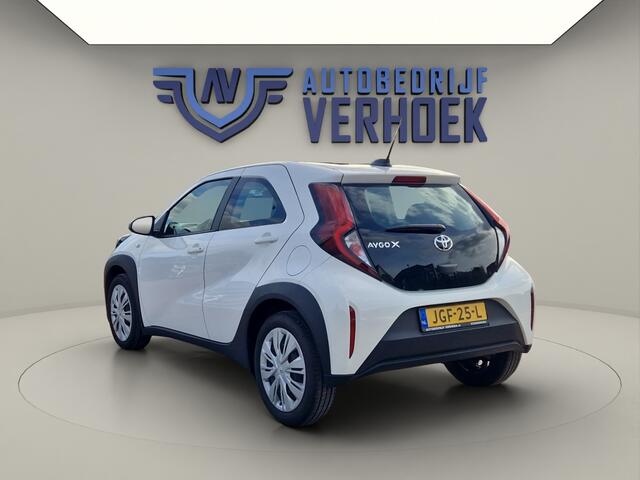 Toyota AYGO X 1.0 VVT-i S-CVT Play Automaat - Groot Multimedia scherm